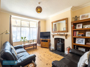 Lounge- click for photo gallery
